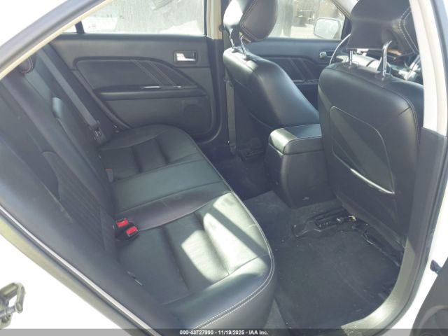 Ford Fusion Sport Image 8