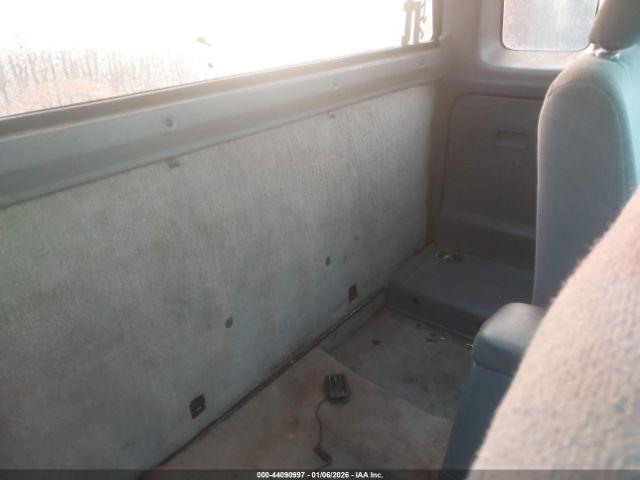 Nissan Frontier Image 7