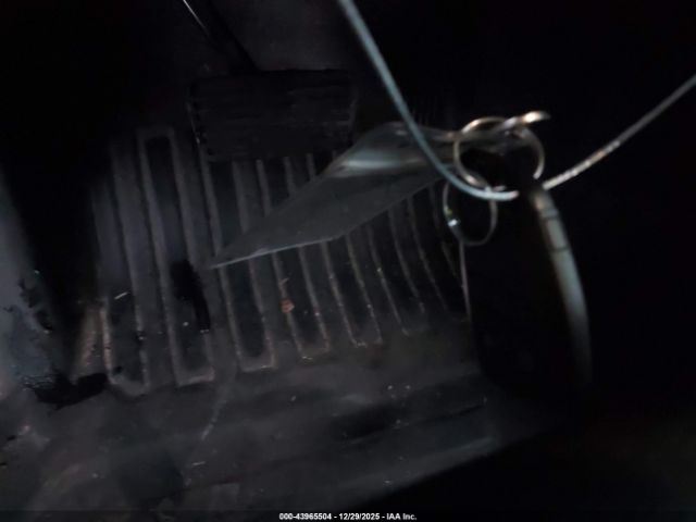 Chevrolet Silverado 1500 2wd  Standard Bed Wt Image 10