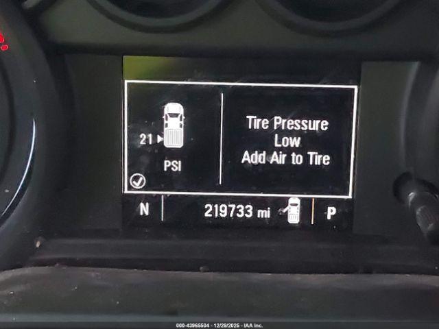 Chevrolet Silverado 1500 2wd  Standard Bed Wt Image 16