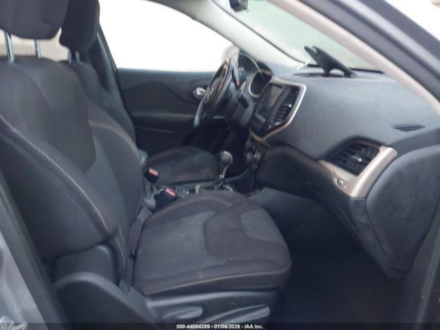 Jeep Cherokee Latitude Image 4