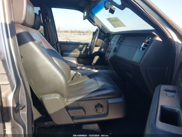 Ford Expedition Xlt Image 4