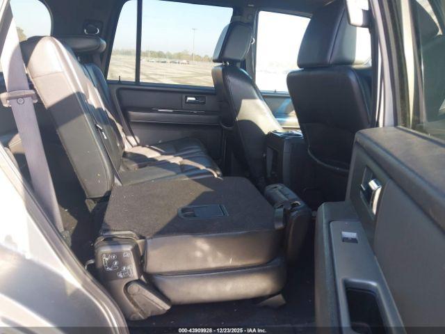 Ford Expedition Xlt Image 16