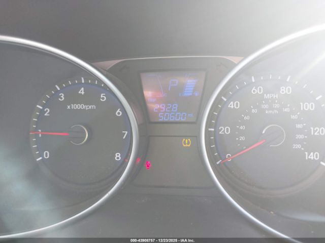 Hyundai TUCSON Limited Image 8