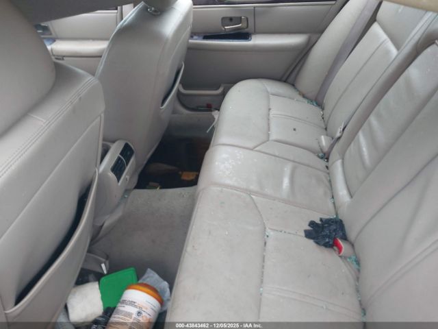 Lincoln Towncar Signature Limited Image 6