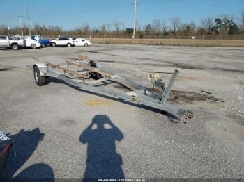  Salvage Diamond City Boat Trailer