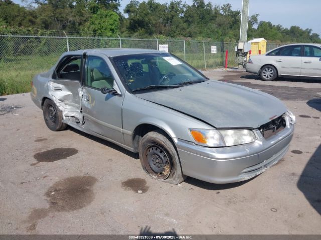 Toyota Camry Ce Image 1