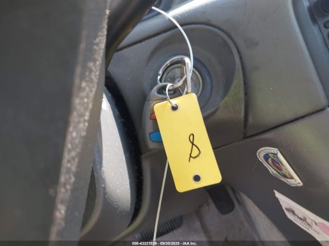 Toyota Camry Ce Image 11