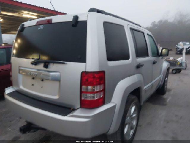 Jeep Liberty Sport Image 8