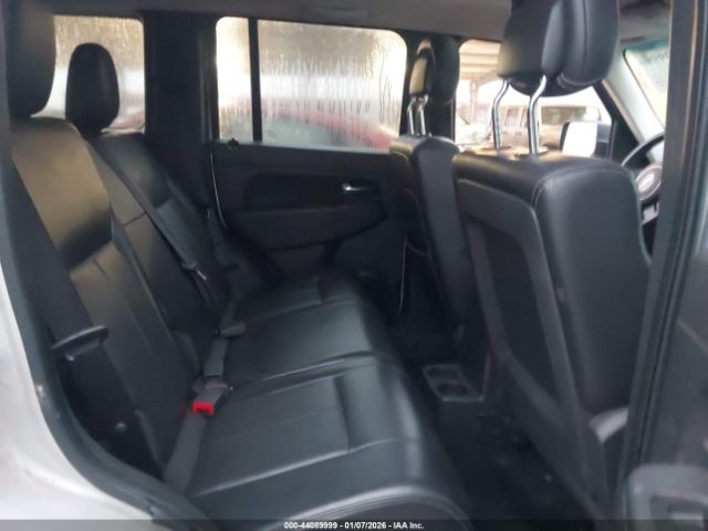 Jeep Liberty Sport Image 3