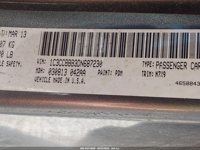 Chrysler 200 Touring Image 11