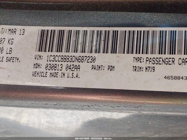 Chrysler 200 Touring Image 11