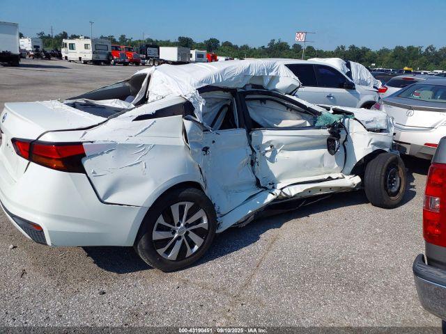 Nissan Altima S Fwd Image 8