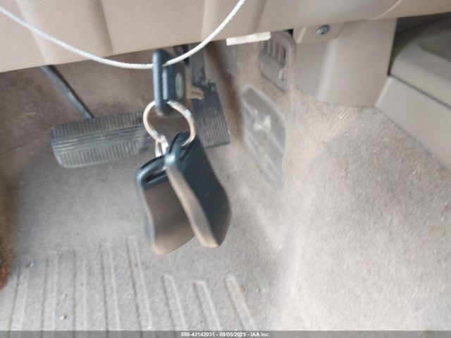 Nissan Frontier Se Image 9