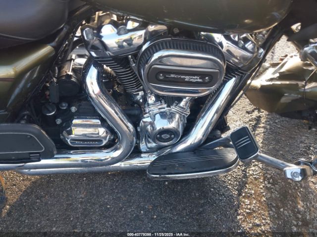 Harley-Davidson Fltrxs Road Glide Special Image 6