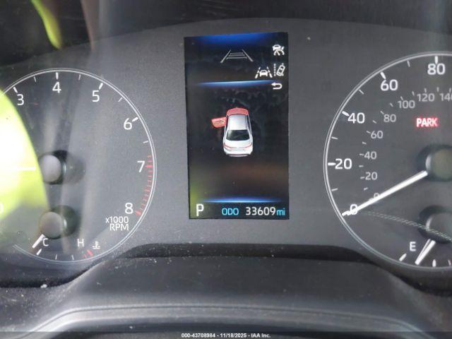 Toyota Corolla Le Image 10