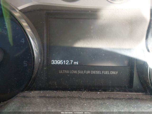 Ford F-350 Lariat Image 4