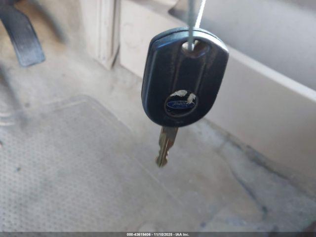 Ford F-350 Lariat Image 6