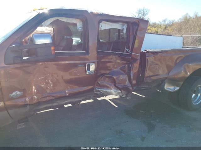 Ford F-350 Lariat Image 7