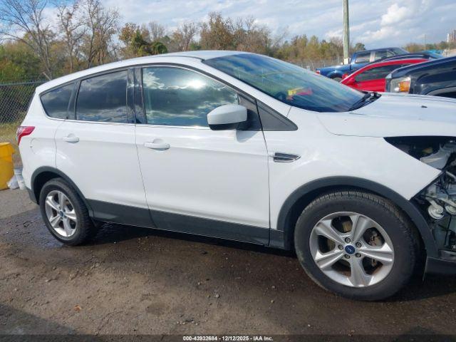 Ford Escape Se Image 17