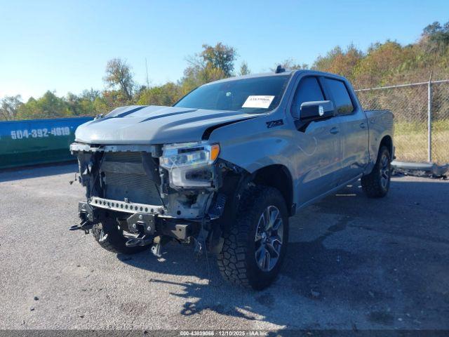 Chevrolet Silverado 1500 4wd  Short Bed Rst Image 3