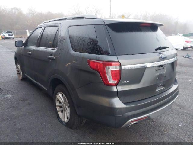 Ford Explorer Xlt Image 9