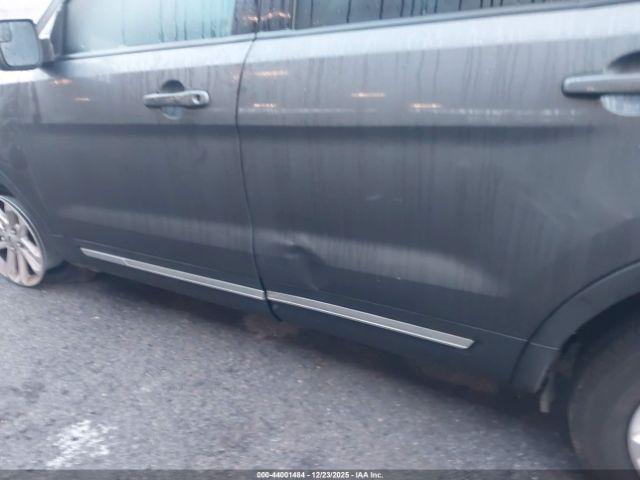 Ford Explorer Xlt Image 7