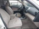 Toyota RAV4 Image 8
