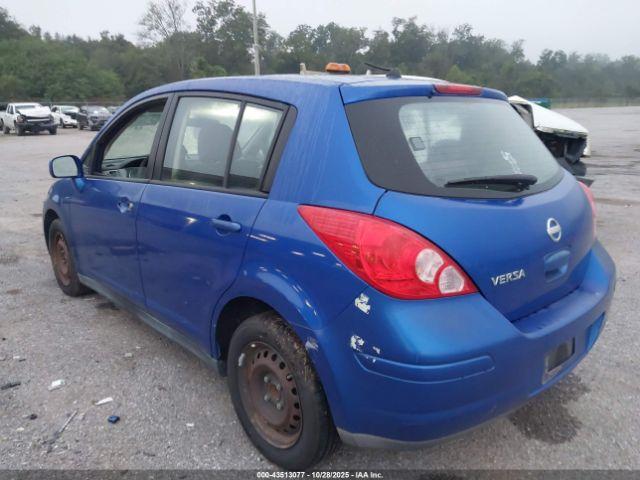 Nissan Versa 1.8s Image 3