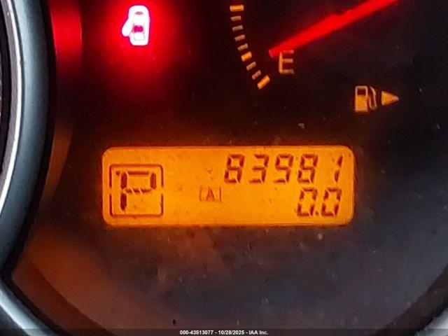 Nissan Versa 1.8s Image 9