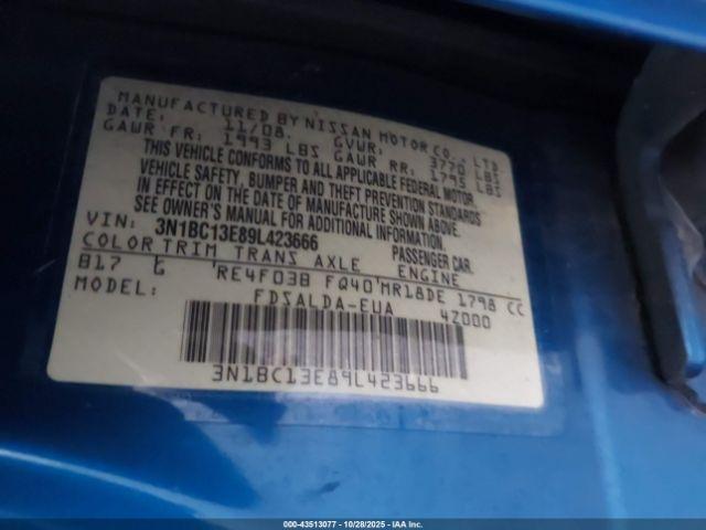 Nissan Versa 1.8s Image 10