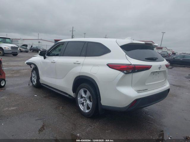 Toyota Highlander L Image 3
