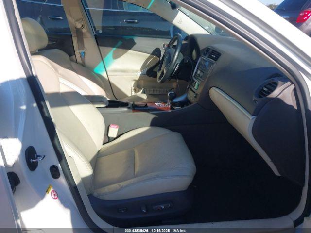 Lexus Is Image 5