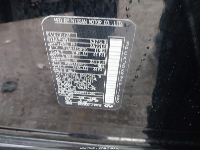 INFINITI Qx Essential Awd Image 5