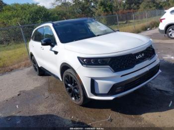  Salvage Kia Sorento