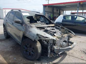  Salvage Jeep Cherokee
