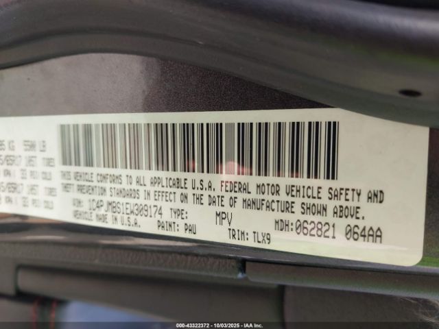 Jeep Cherokee Trailhawk Image 8