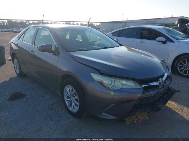 Toyota Camry Le Image 1