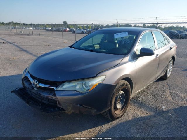 Toyota Camry Le Image 14